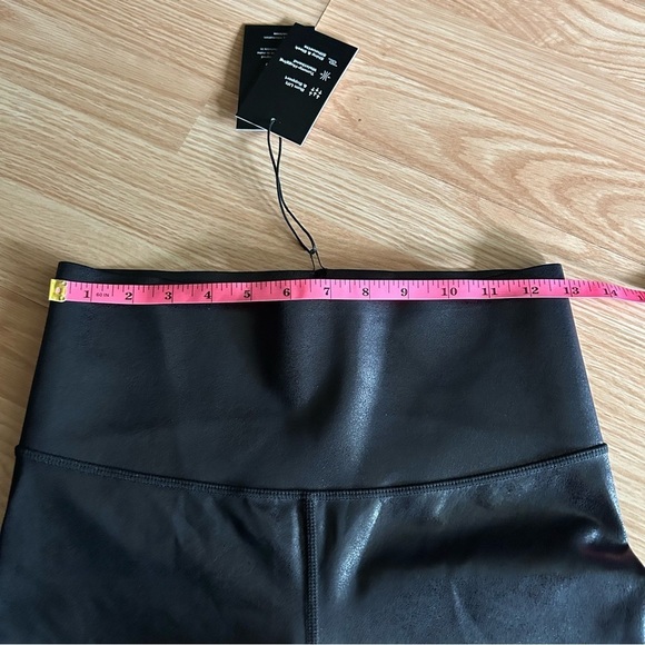 NWT Knix Black The Birds Papaya Sculpt Leggings Small - Picture 5 of 11